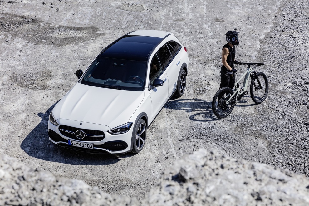 Mercedes-Benz C-Class có thêm phiên bản gầm cao All-Terrain - 8 Mercedes-Benz C-Class có thêm phiên bản gầm cao All-Terrain - 8