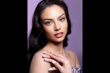 Nhan sắc bốc lửa của hoa hậu Chile