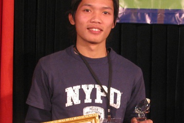 "Mình muốn kiếm thật nhiều tiền để đi làm tình nguyện"