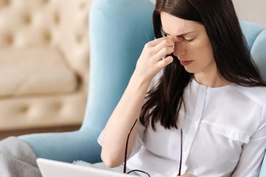 Làm thế nào để đối phó với những cơn đau nửa đầu thường xuyên?