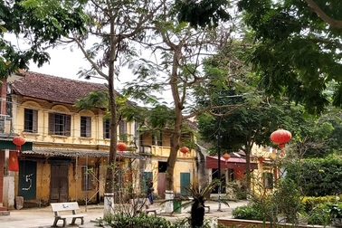 Độc đáo những ngôi nhà cổ ở phố Đầm