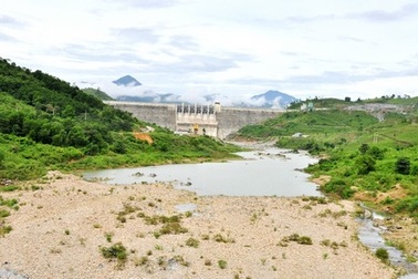 Đưa trực thăng vào diễn tập ứng phó động đất ở Sông Tranh 2