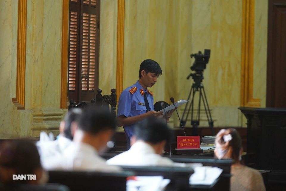 Những trợ thủ của Tuấn khỉ khai gì tại tòa? - 3 Những trợ thủ của Tuấn khỉ khai gì tại tòa? - 3