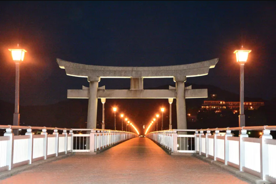 Những cánh cổng torii nổi tiếng nhất tại Nhật Bản - 6 Những cánh cổng torii nổi tiếng nhất tại Nhật Bản - 6
