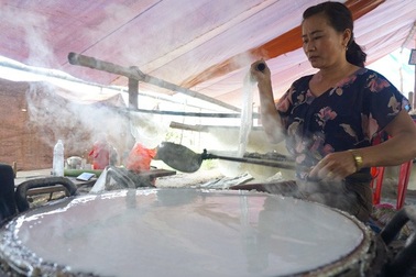 Thanh Hóa: Làng truyền thống làm miến dong nhộn nhịp dịp giáp Tết