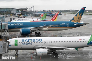 Nhiều chặng bay về quê ăn Tết sắp kín ghế