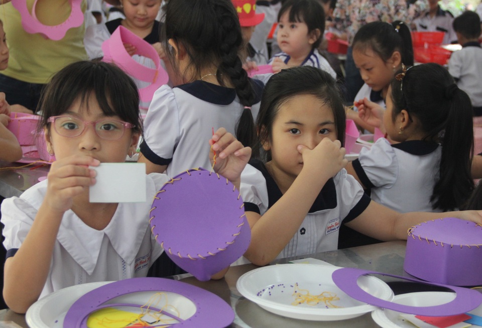 TPHCM: Học sinh chính thức nghỉ học thêm 1 tuần - 1 TPHCM: Học sinh chính thức nghỉ học thêm 1 tuần - 1