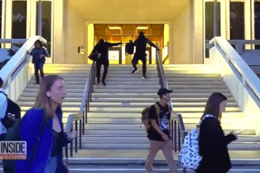 Đóng giả cướp ngân hàng, hai YouTuber suýt lĩnh án 5 năm tù