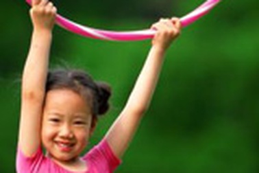 Bú mẹ có làm răng trẻ bị thưa?