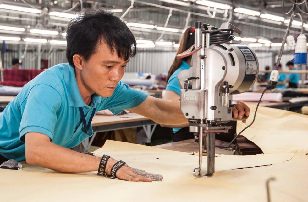 Doanh nghiệp rời bờ vực phá sản nhờ nhân sự giỏi, sẵn sàng hóa rắn vàng - 10 Doanh nghiệp rời bờ vực phá sản nhờ nhân sự giỏi, sẵn sàng hóa rắn vàng - 10