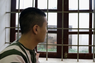 Đón Tết ở tù: Mẹ ơi, con sai rồi...