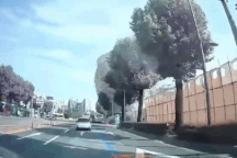 Ngôi nhà 5 tầng tại Hàn Quốc đổ sập xuống xe buýt, 9 người chết