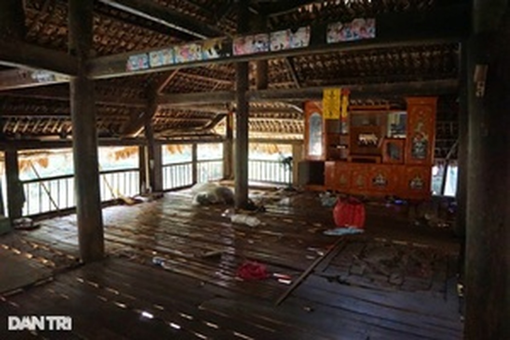 Bà cụ chăm chồng tai biến, con tâm thần: Trời chưa thương đủ nên còn khổ - 2 Bà cụ chăm chồng tai biến, con tâm thần: Trời chưa thương đủ nên còn khổ - 2