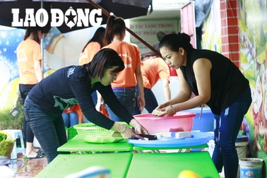 Suất cơm từ thiện của cô giáo mắc bệnh ung thư