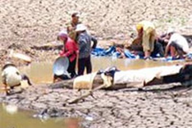 Thung lũng Tình Yêu đang bị "bức tử"!