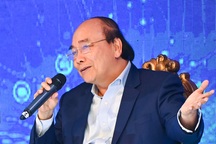 Thủ tướng Nguyễn Xuân Phúc đối thoại tại diễn đàn Khởi nghiệp đổi mới 2020