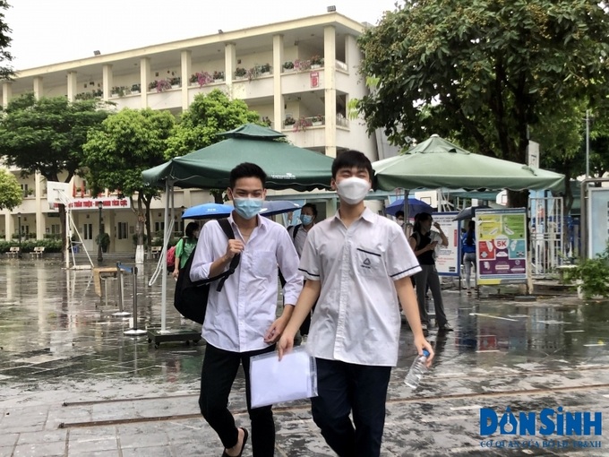 Sau 90 phút làm bài, chiều nay thí sinh đã hoàn tất môn thi Toán, môn thứ hai của Kỳ thi Tốt nghiệp THPT năm 2023.