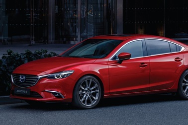 Sedan cao cấp Mazda6 chỉ trong tầm giá 800 triệu đồng
