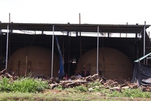 Đắk Lắk: Dân kêu trời vì hít khói bụi từ lò đốt than trái phép