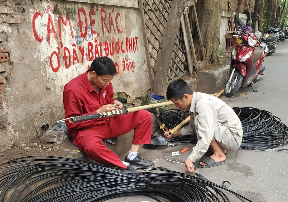 Lao động ngoại tỉnh: Những lát cắt không thể thiếu nơi phố thị - 9 Lao động ngoại tỉnh: Những lát cắt không thể thiếu nơi phố thị - 9