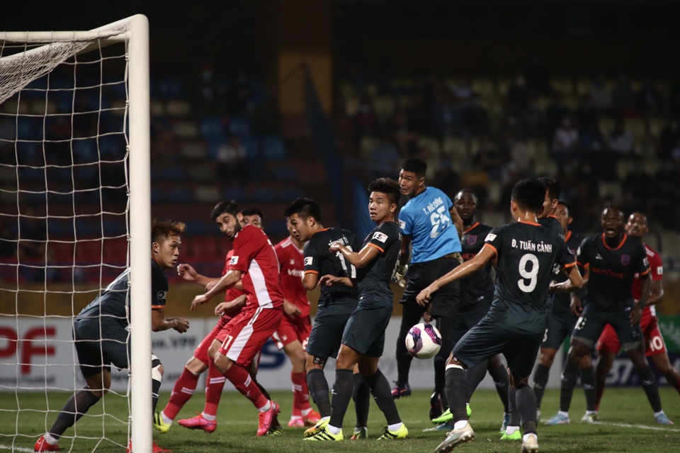 Quế Ngọc Hải tỏa sáng, CLB Viettel thắng trận đầu tay - 1