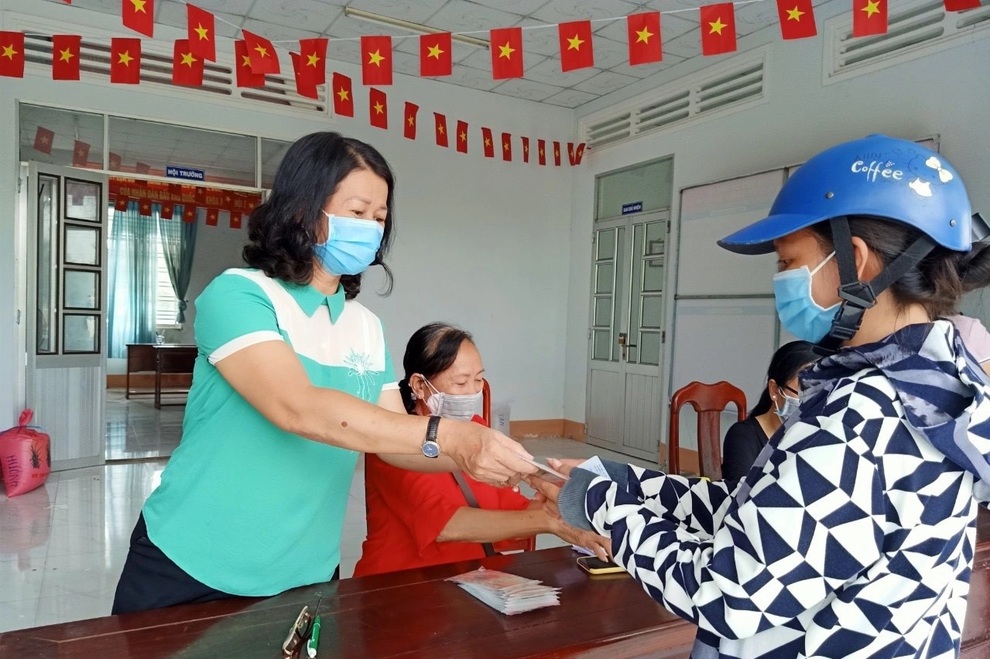 Đã chi hơn 47 tỷ đồng hỗ trợ người dân Trà Vinh gặp khó do dịch Covid-19 - 1 Đã chi hơn 47 tỷ đồng hỗ trợ người dân Trà Vinh gặp khó do dịch Covid-19 - 1