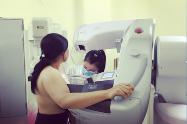 Vì sao chị em mắc ung thư vú nên tuân thủ việc điều trị?