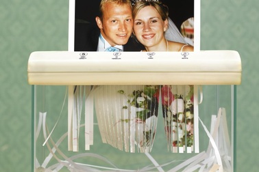 Những luật ly hôn kỳ lạ nhất hành tinh