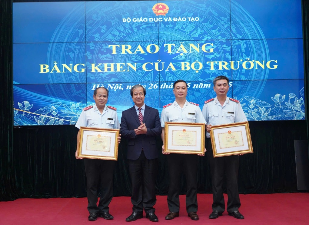 Gửi gắm của Bộ trưởng GDĐT tới lực lượng thanh tra trước thay đổi lớn - 2 Gửi gắm của Bộ trưởng GDĐT tới lực lượng thanh tra trước thay đổi lớn - 2