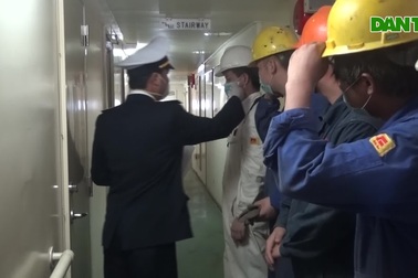 Tạm dừng cấp thẻ đi bờ cho thuyền viên tàu Trung Quốc