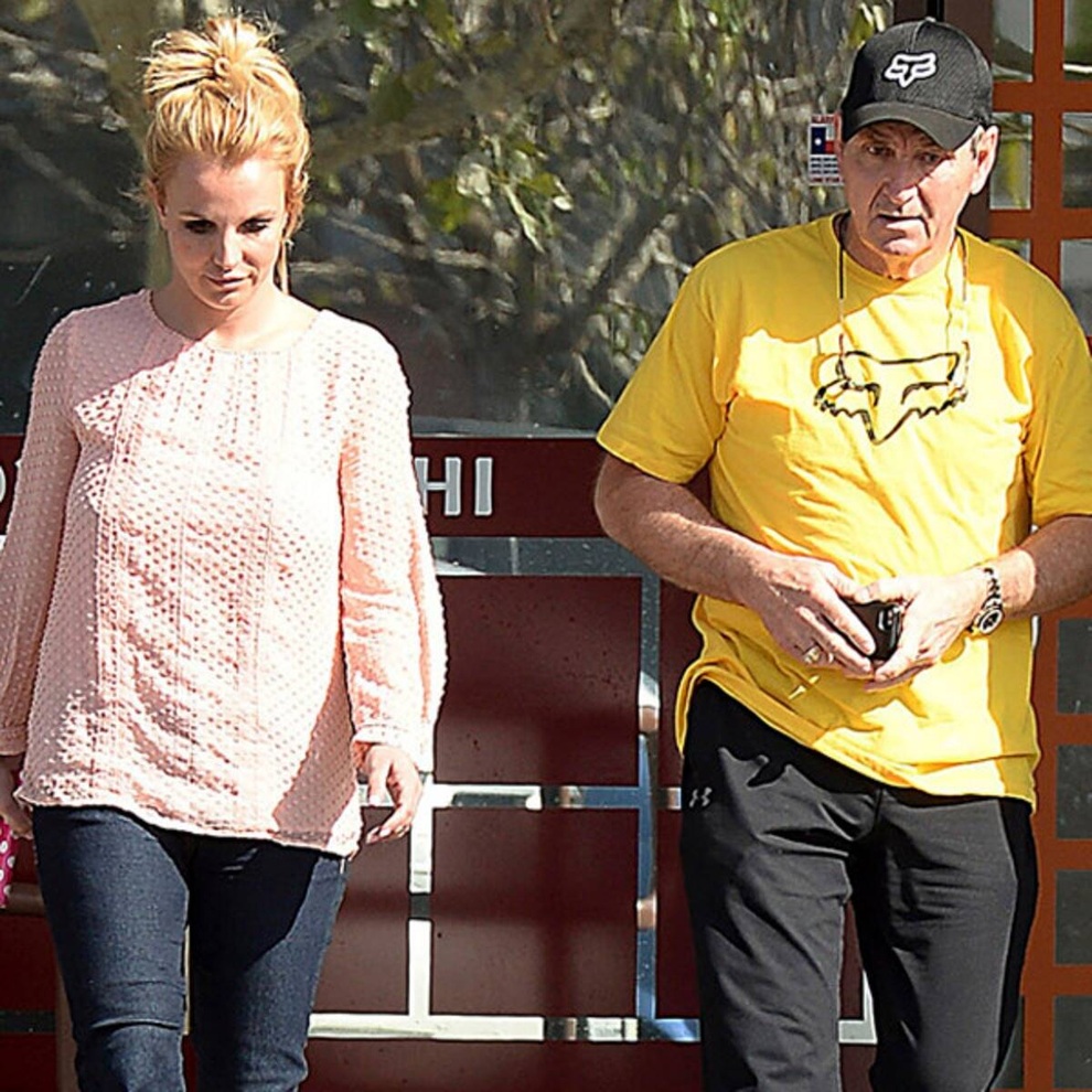 Người giám hộ tạm thời của Britney Spears phản bác cha ruột của nữ ca sĩ - 2 Người giám hộ tạm thời của Britney Spears phản bác cha ruột của nữ ca sĩ - 2