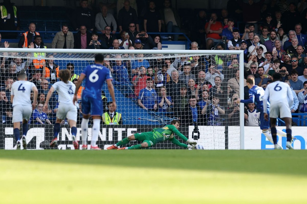 Chelsea giành vị trí dự Champions League của Man City - 1 Chelsea giành vị trí dự Champions League của Man City - 1