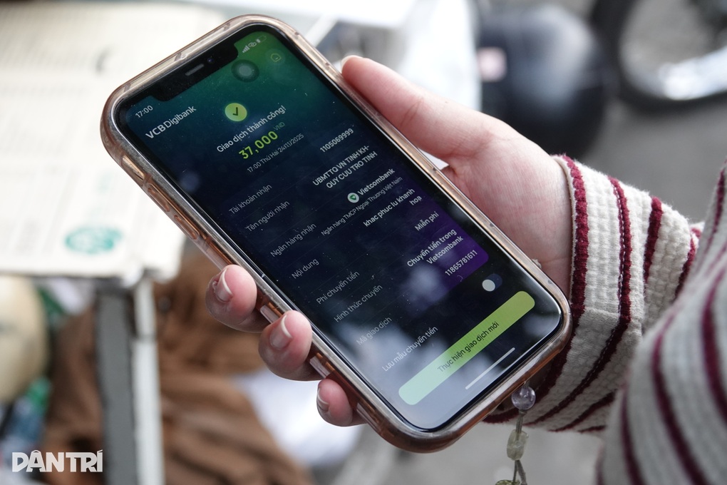 Chủ quán trà sữa 7 lần dán mã QR để khách thanh toán vào tài khoản UBMTTQ - 3