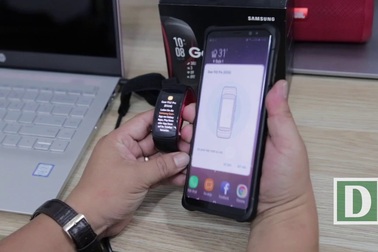 Gear Fit 2 Pro thiết lập kết nối với điện thoại