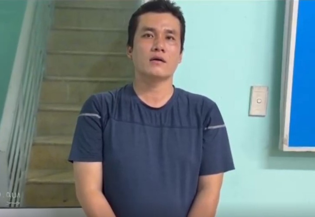 Lời khai tài xế xe ôm công nghệ dùng gậy 3 khúc đánh người ở TPHCM - 1