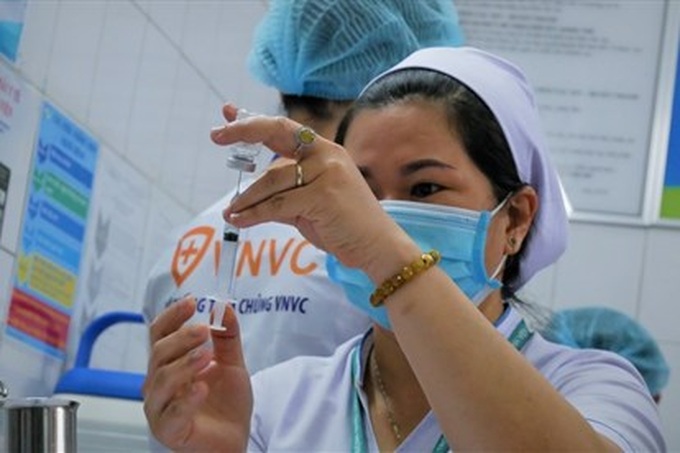 Hôm nay (19/6), TP Hồ Chí Minh bắt đầu đợt tiêm chủng vaccine COVID-19 lớn nhất từ trước đến nay - Ảnh 2.