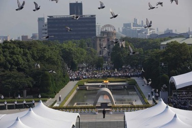 Tiếng chuông vọng từ Hiroshima