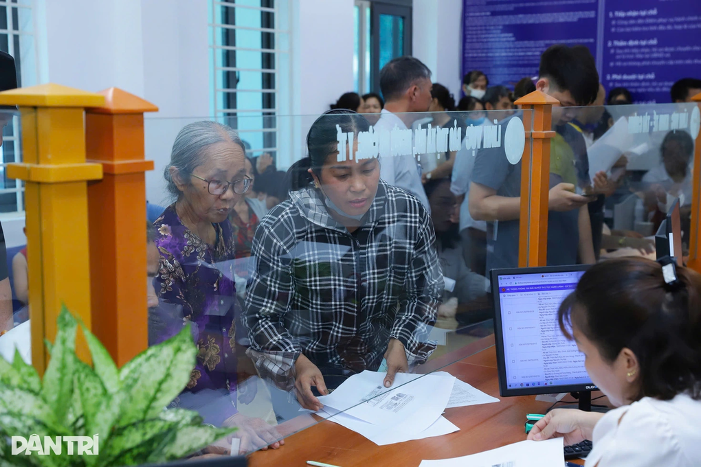 Báo cáo Chính phủ đề án tiền lương, phụ cấp với cán bộ, công chức - 1 Báo cáo Chính phủ đề án tiền lương, phụ cấp với cán bộ, công chức - 1