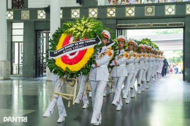 Trang trọng lễ tang nguyên Bộ trưởng Lê Huy Ngọ