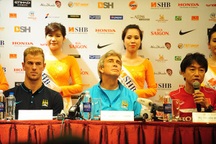 HLV Pellegrini: “Tôi luôn chào đón trung vệ Việt Nam gia nhập Man City”