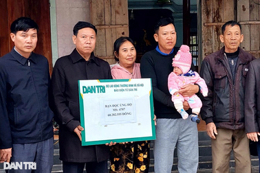 Cháu bé khát sữa được bạn đọc ủng hộ hơn 250 triệu đồng