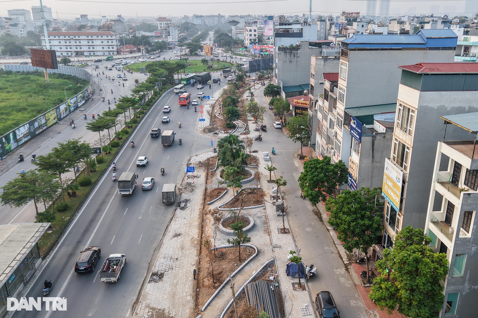 Hà Nội ngổn ngang lát đá vỉa hè dịp cuối năm - 1 Hà Nội ngổn ngang lát đá vỉa hè dịp cuối năm - 1