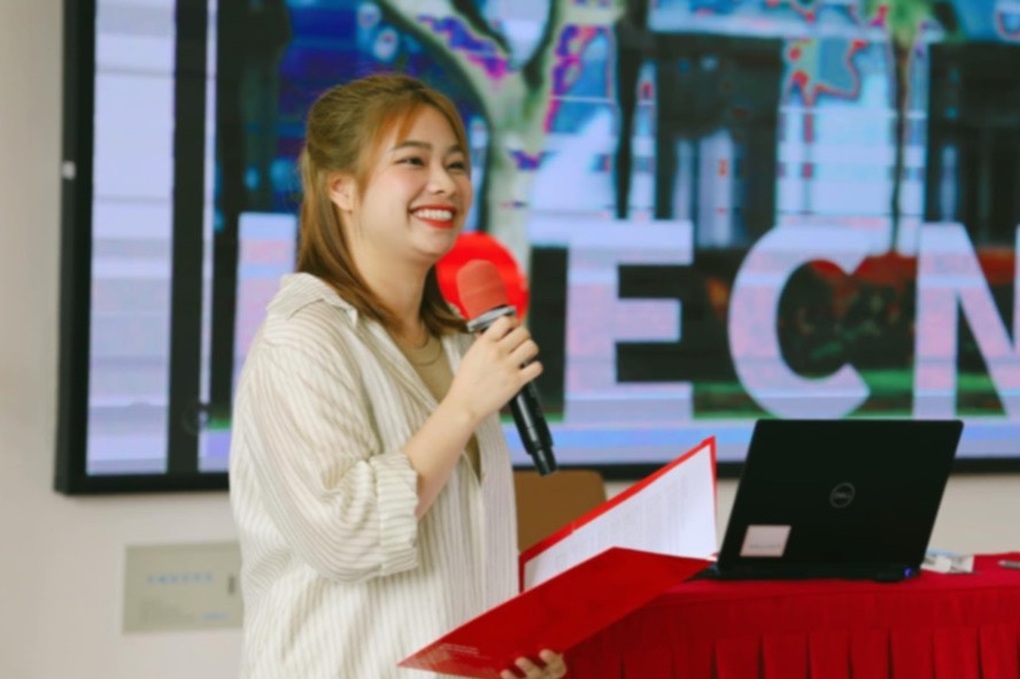 Nữ sinh Việt trở thành thủ khoa ở đại học hàng đầu Trung Quốc - 4 Nữ sinh Việt trở thành thủ khoa ở đại học hàng đầu Trung Quốc - 4