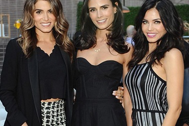 Ba kiều nữ Hollywood đọ dáng sexy