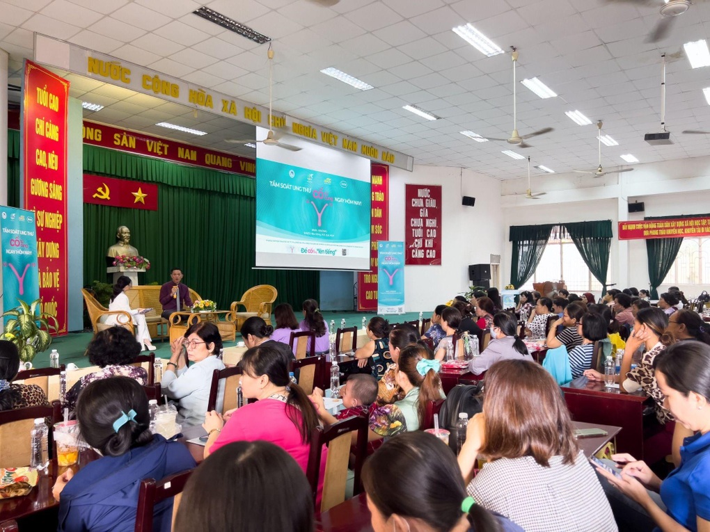 Khởi động chương trình Tầm soát ung thư cổ tử cung ngay hôm nay - 3 Khởi động chương trình Tầm soát ung thư cổ tử cung ngay hôm nay - 3