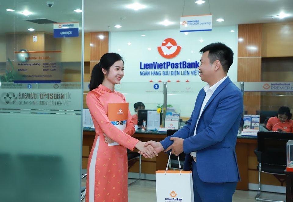 Bí quyết để hộ kinh doanh tiết kiệm đến 70% chi phí giao dịch ngân hàng? - 2 Bí quyết để hộ kinh doanh tiết kiệm đến 70% chi phí giao dịch ngân hàng? - 2