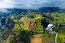 Lãnh đạo tỉnh lớn nhất Việt Nam được yêu cầu không đi công tác nước ngoài