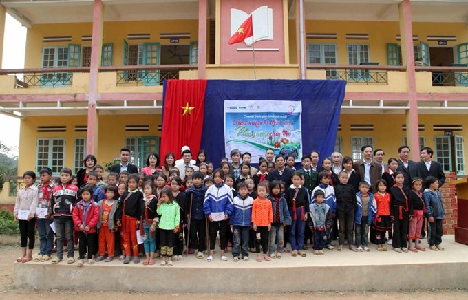 “Nâng bước chân em” đến với với trẻ em vùng cao Yên Bái