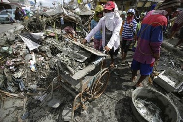 Nhịp sống trở lại tại "thành phố chết" Tacloban 