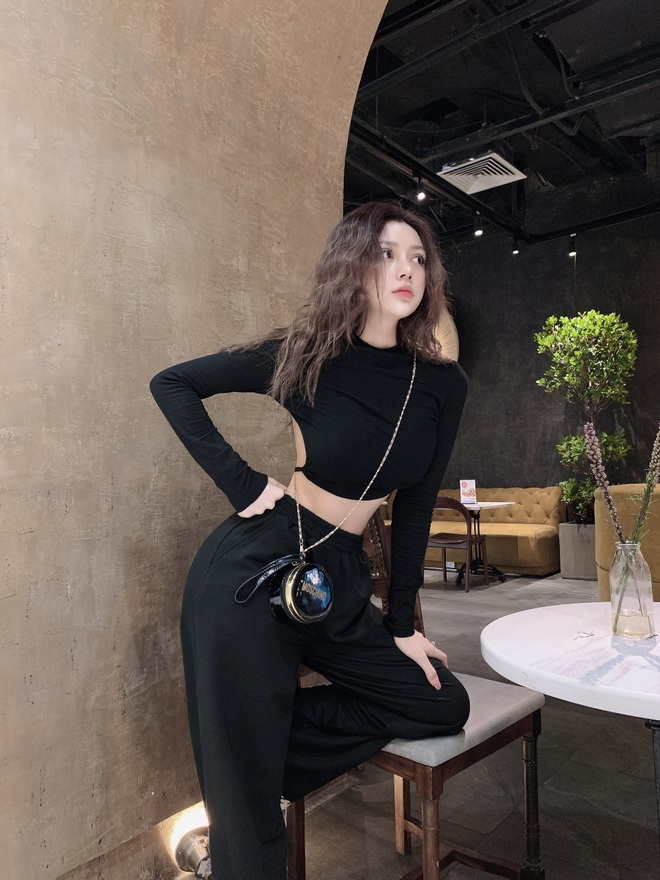 Hot girl 9x gợi cảm: Đẹp nhân tạo hơn xấu tự nhiên - 7 Hot girl 9x gợi cảm: Đẹp nhân tạo hơn xấu tự nhiên - 7